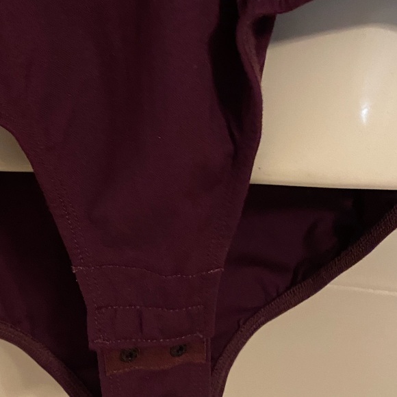 DuJour Burgundy Bodysuit Sz 1X VGUC 😊😊 - Picture 4 of 8